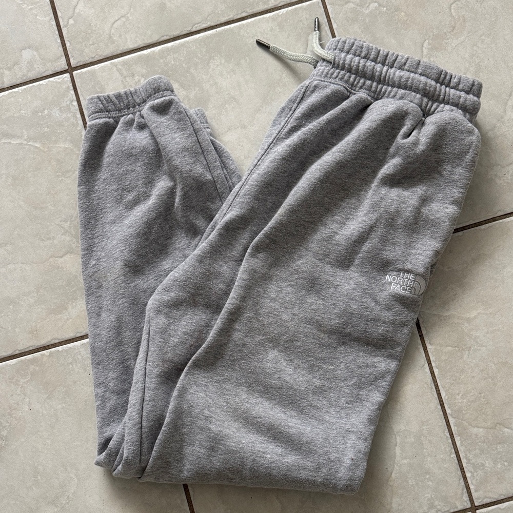 The North Face woman’s Light Gray Sweatpants